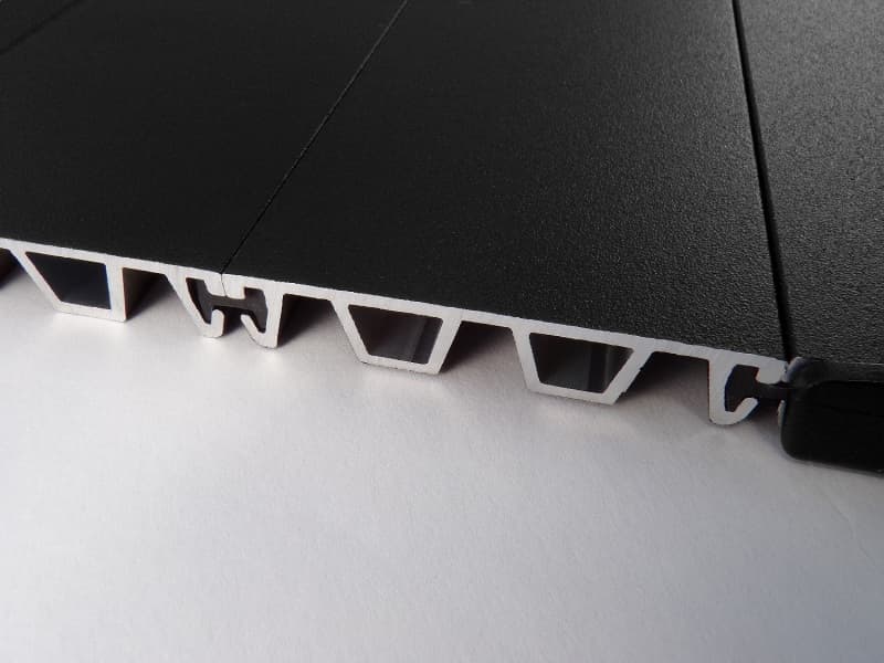 Pace Edwards UltraGroove Electric Tonneau Cover with Electro-Magnetic Brake a... - Image 2