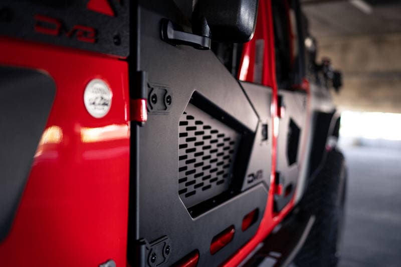 DV8 Offroad Half Doors for Jeep with Removable Black Mesh Molle Panel - Image 4