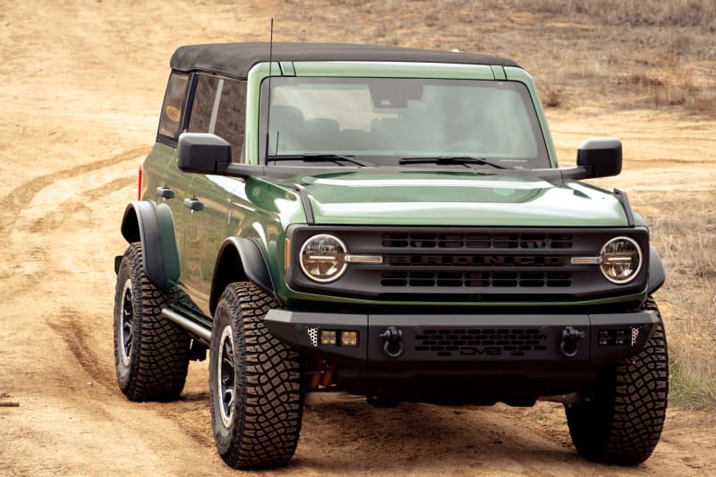 DV8 Offroad Fender Flares for 6th Gen Bronco 4-Inch Plate Steel with Tube Edge - Image 3