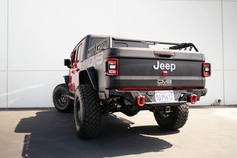 DV8 Offroad Elite Series D-Ring Shackles 8 Ton 1 1/16" Thick Forged Pair