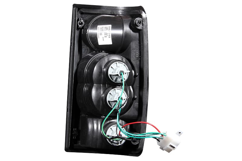 ANZO Taillight Assembly Pair Clear Lens Black Housing for Chevy C6 - Image 4