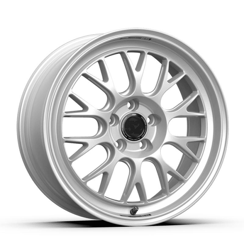 fifteen52 Holeshot RSR 18x8.5 5x112 42mm ET Wheels