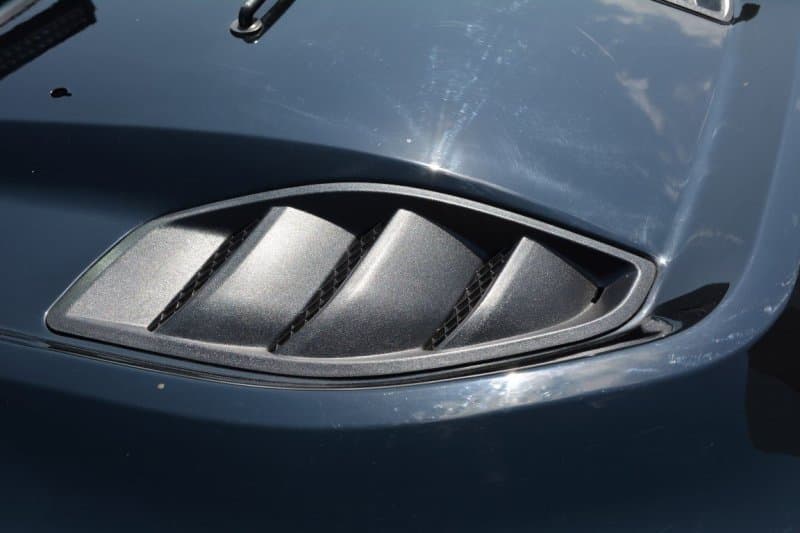 DV8 Offroad 10th Anniversary Vented Hood for 2007-2018 Jeep Wrangler Paintable - Image 3