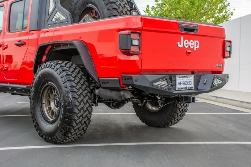 DV8 Offroad Rock Sliders for Jeep Gladiator SRGL-01 1/4" & 1/2" Steel Protection - Image 5