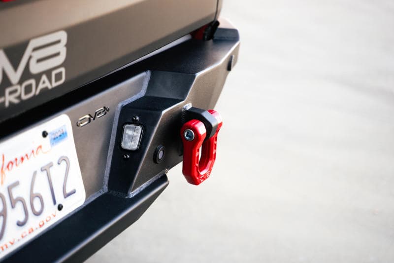 DV8 Offroad Elite Series D-Ring Shackles 8 Ton 1 1/16" Thick Forged Pair - Image 4