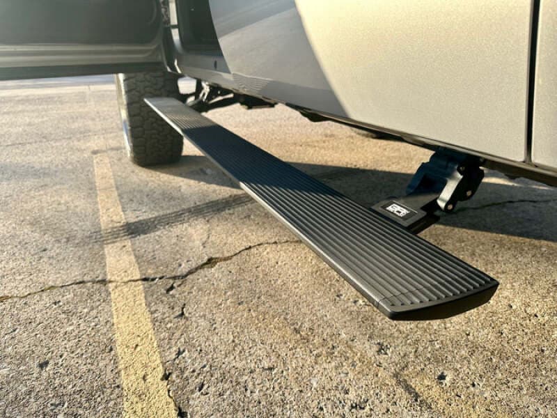 Body Armor 4x4 E-Power Side Steps for Full Cab Trucks 6" Wide Dual-Motor LED - Image 5