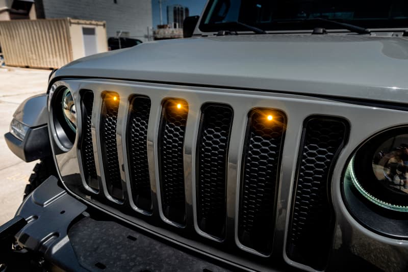ORACLE Lighting Grille LED Kit for Jeep Wrangler JL Pre-Runner Style 3x 3W LEDs - Image 5