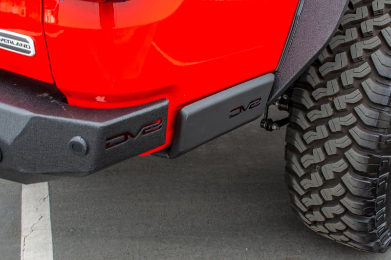 DV8 Offroad Rock Sliders for Jeep Gladiator SRGL-01 1/4" & 1/2" Steel Protection - Image 3