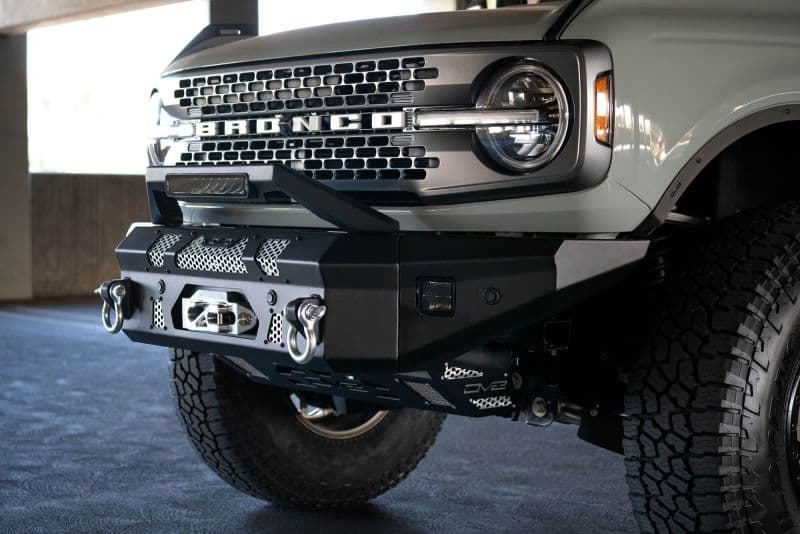 DV8 Offroad LBUN-01 Bolt-On Bull Bar for MTO Series Front Bumpers with Light ... - Image 2