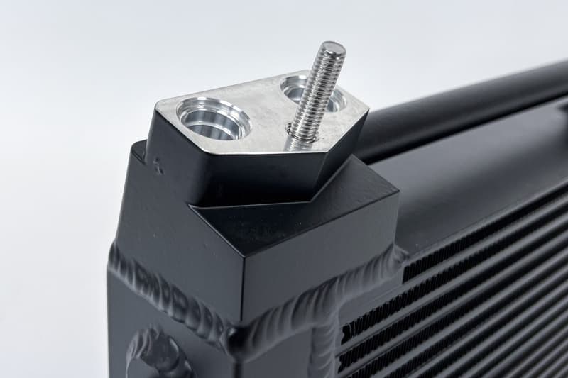 CSF Oil Cooler for BMW Race-Spec Reinforced Bar/Plate Design - Image 4