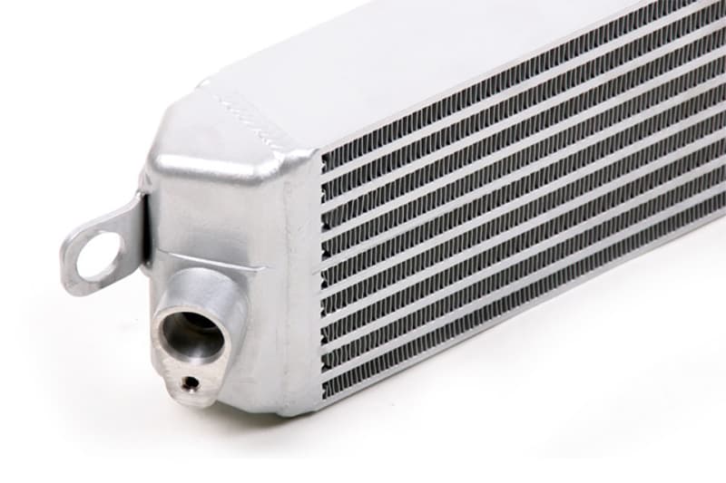 CSF Oil Cooler for E9X M3 High-Performance Engine Oil Temperature Control - Image 4