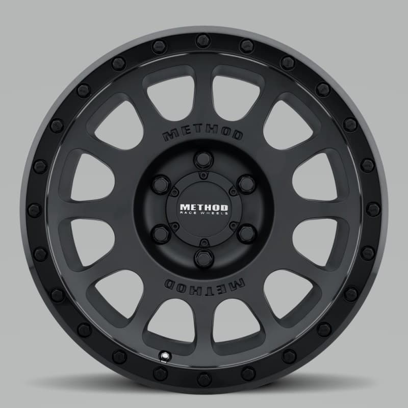 Method Wheels MR305 12-Window Wheel with Replaceable Lip Bolts - Image 2