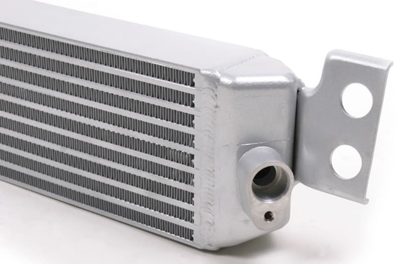 CSF Oil Cooler for E9X M3 High-Performance Engine Oil Temperature Control - Image 3
