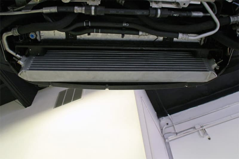 CSF Oil Cooler for E9X M3 High-Performance Engine Oil Temperature Control - Image 5