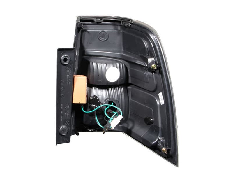 ANZO LED Taillight Assembly for Chevy C6 Clear Lens Black Housing Pair - Image 3