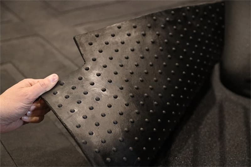 Dee Zee Bed Mat for Truck Bed 3/8in Thick Heavyweight Rubber Compound - Image 3
