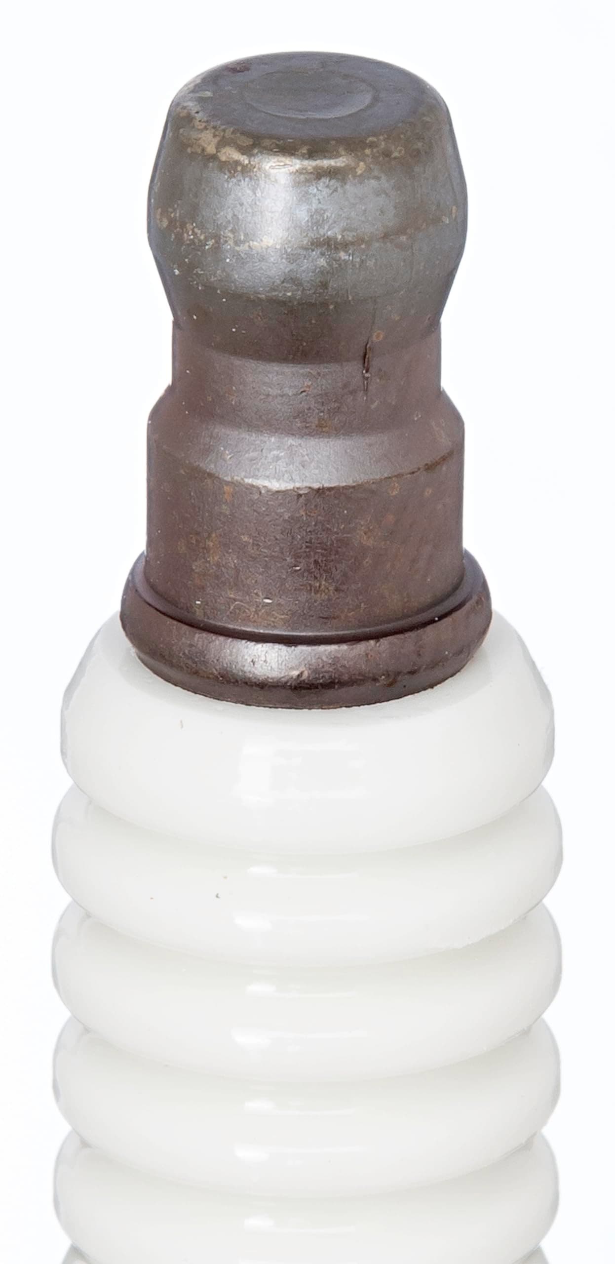 NGK R7435-9 Racing Plug - Image 3